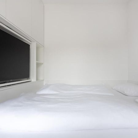 Ruhig, Hell Und Neu Mit Garage Apartment Wina Bagian luar foto