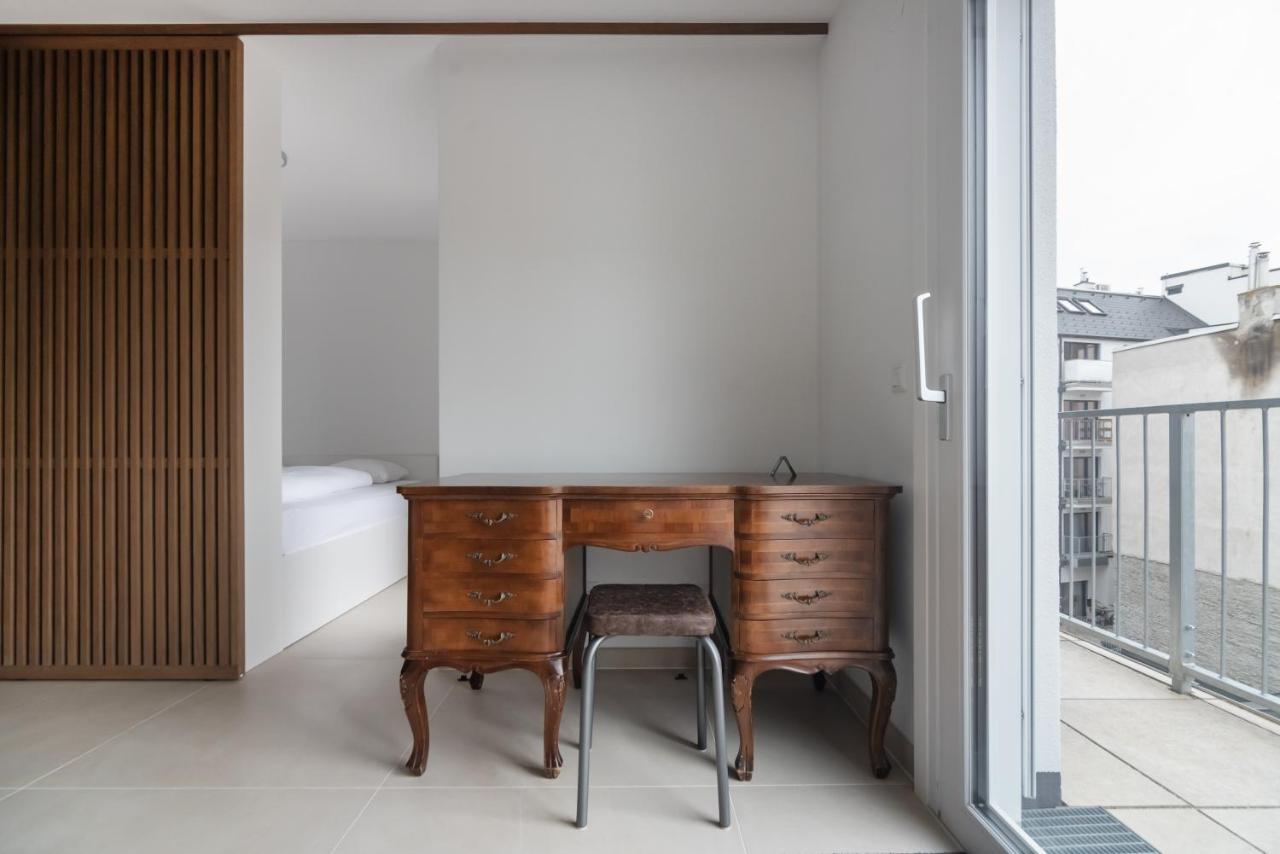 Ruhig, Hell Und Neu Mit Garage Apartment Wina Bagian luar foto