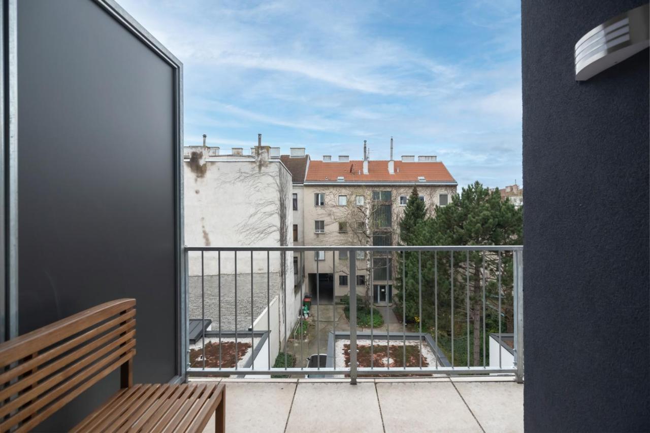 Ruhig, Hell Und Neu Mit Garage Apartment Wina Bagian luar foto